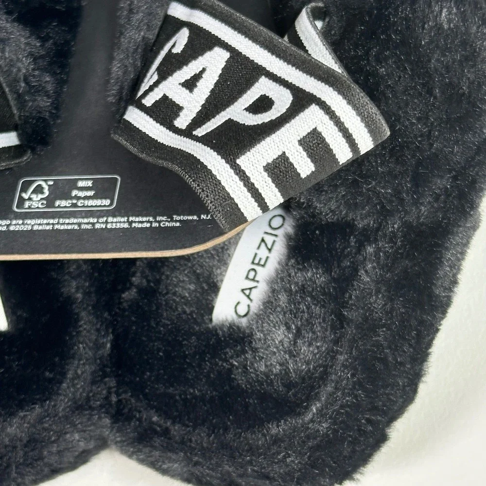 Capezio Black Faux Fur Luxury Comfort Slipper dance Slides Size adult M Fits 8